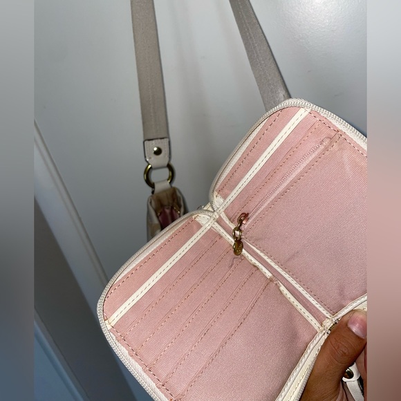 Coach Vintage Poppy Signature Collection Tan/Light Gold Medium Handbag - Picture 7 of 8